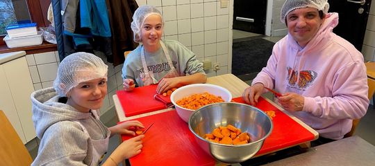 ‘Een jaar of 11 is ideale leeftijd voor eerste kennismaking met de zorg’