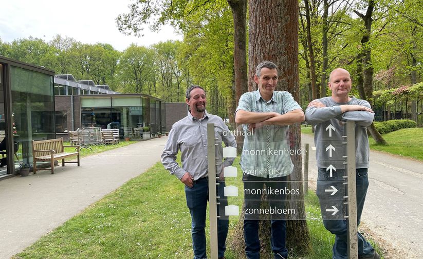 Benny, Raf en Paul stappen voor ons naar Oostende